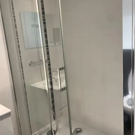 Le Bon Quai Apartment *